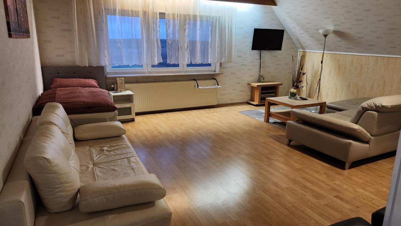Monteurwohnung Ha-Wei -90 M2 Hangen-Weisheim ภายนอก รูปภาพ